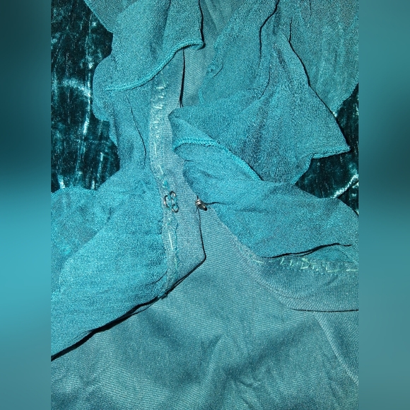 EUC Cover Charge L Vintage Y2K Teal Crushed Velvet Ruffle Shrug Bolero Top! - Picture 10 of 14
